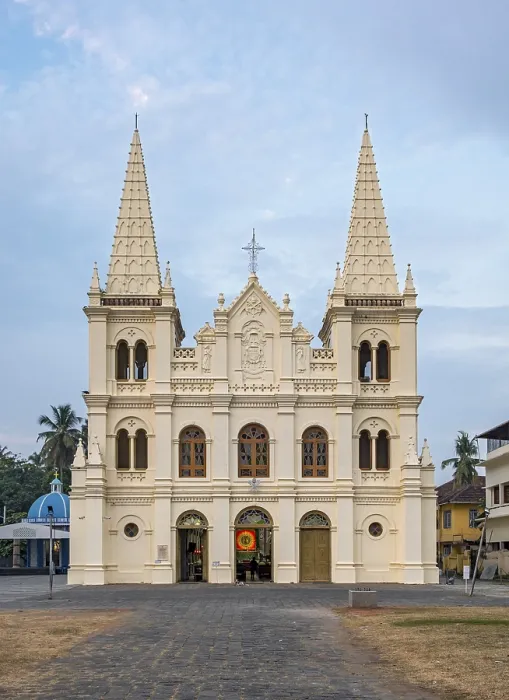 Framed Print : Santa Cruz Cathedral Basilica, Fort Kochi