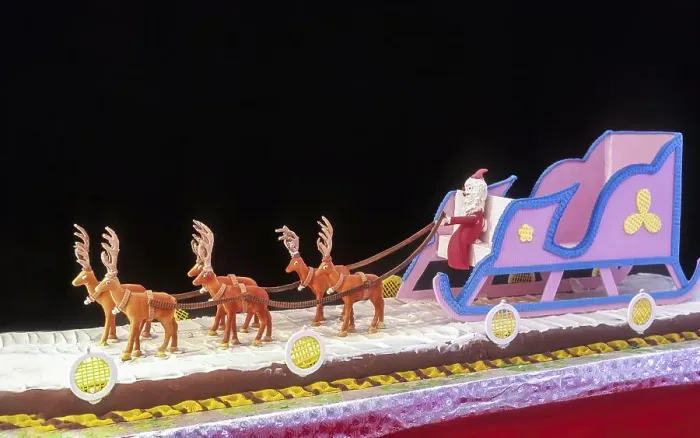 Framed Print : Santa's sleigh all in sugar Framed Print : Santa's sleigh all in sugar