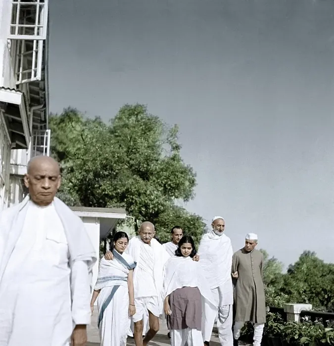Framed Print : Sardar Vallabhbhai Patel, Mahatma Gandhi, Abdul Ghaffar Khan Jawaharlal Nehru, India, Asia, July 1945, Asia