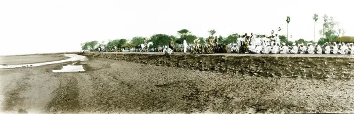 Framed Print : Satyagraha being controlled by armed forces and stopped from entering Dharasana Salt Works, India, Asia, May 21, 1930, Asia