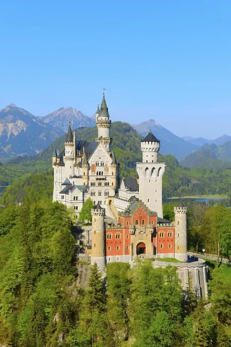 Framed Print : Schloss Neuschwanstein Castle, near Fussen Framed Print : Schloss Neuschwanstein Castle, near Fussen