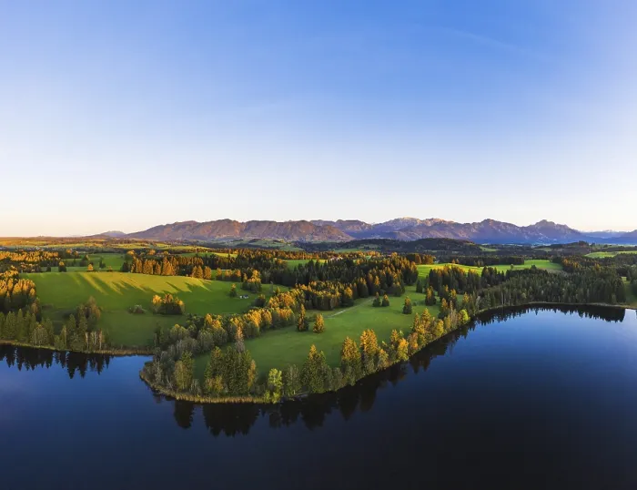 Framed Print : Schmutterweiher in the evening light