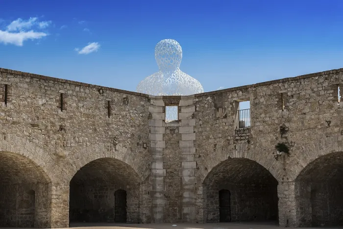 Framed Print : Sculpture made of letters, Le Nomade