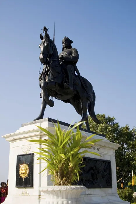 Framed Print : Sculpture of Maharana Pratap on chetak horse