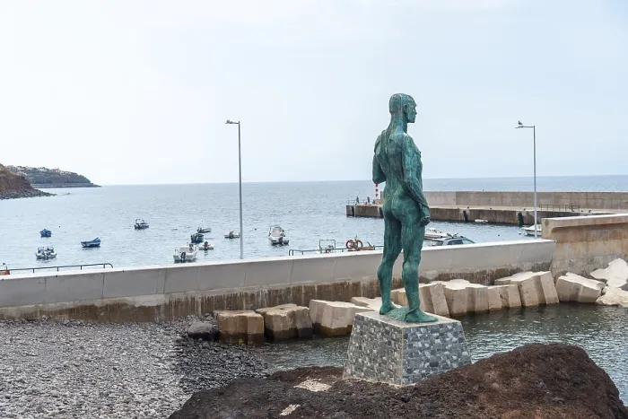 Framed Print : Sculpture on the Praia do Cais in the village of Paul do Mar in eastern Madeira