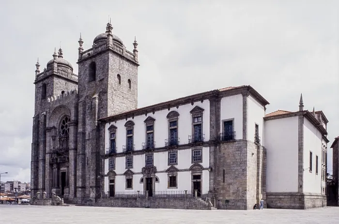 Framed Print : Se do Porto Cathedral on a wide square during daylight