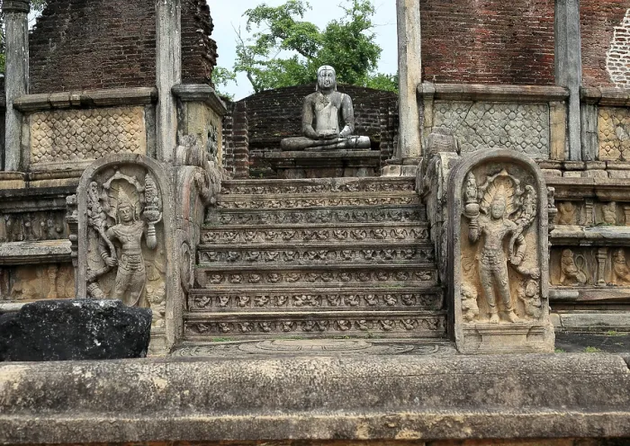 Framed Print : Seated Buddha in Vatadage building