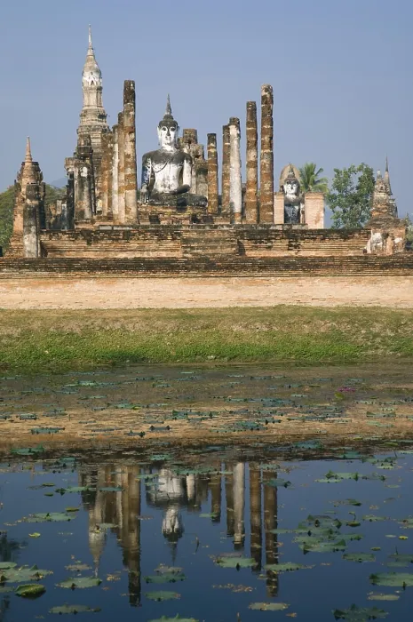 Framed Print : Seated Buddha, Wat Mahathat Temple