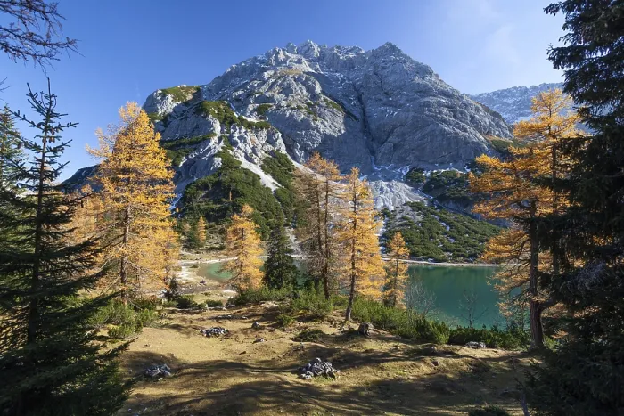 Framed Print : Seebensee in autumn, Tajakopf, Alps