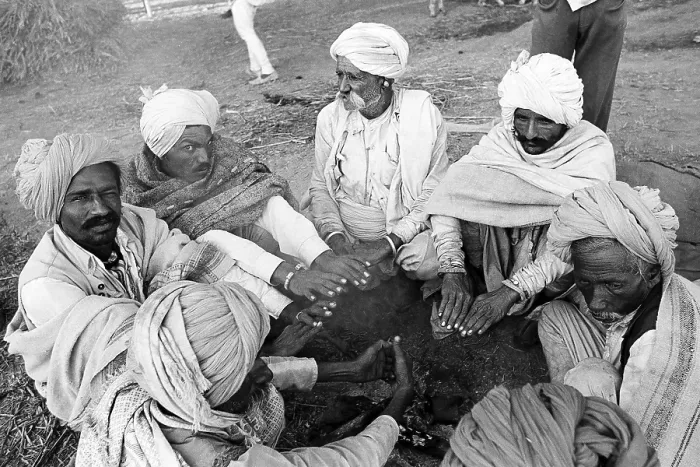 Framed Print : Seven men warming hands in winter cold Vautha fair Gujarat India Asia 1983 Framed Print : Seven men warming hands in winter cold Vautha fair Gujarat India Asia 1983