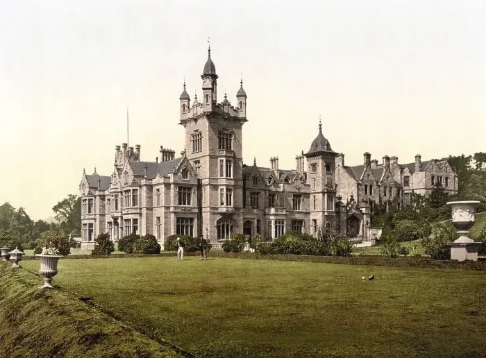 Framed Print : Shandeon Hydropathic, Helensburgh