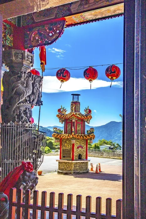 Framed Print : Shibao Wufeng Temple in the mountain village of Zhuqi