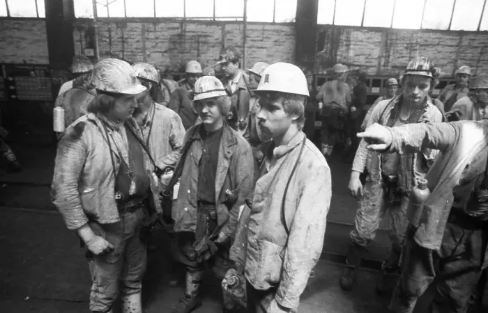 Framed Print : Shift change of the miners of the coal mine Minister Stein on 31