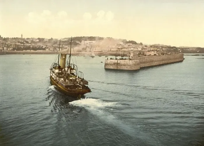 Framed Print : Ship, Arrival in Guernsey, British Channel Island