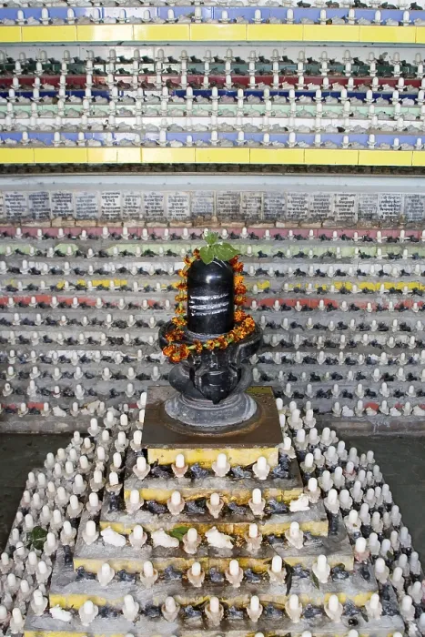 Framed Print : Shiva Linga Jangambadi Matha, Varanasi