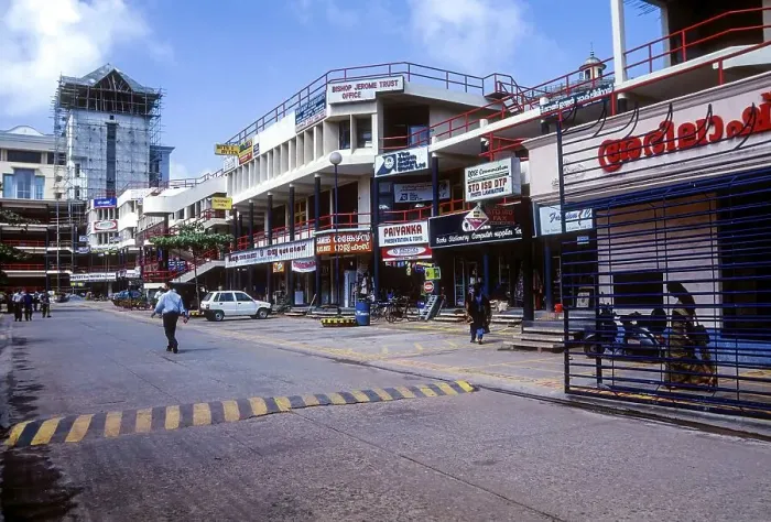 Framed Print : Shopping complex at Kollam Quilon