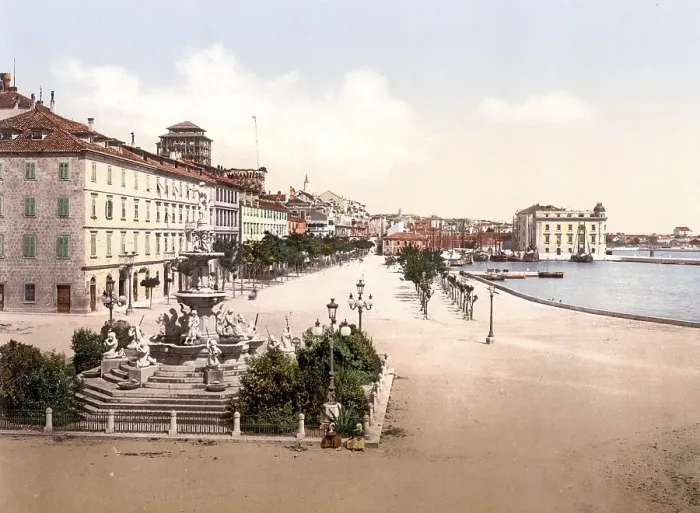 Framed Print : The shore and Francisco Giuseppe Fountain of Spalato, now Split, Dalmatia, Austro-Hungary, Austro-Hungarian Monarchy, today Croatia, Historical, around 1900 Framed Print : The shore and Francisco Giuseppe Fountain of Spalato, now Split, Dalmatia, Austro-Hungary, Austro-Hungarian Monarchy, today Croatia, Historical, around 1900