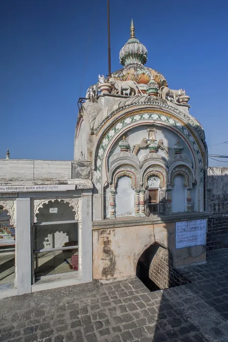 Framed Print : Shri deshbhushan kulbhushan digambar temple
