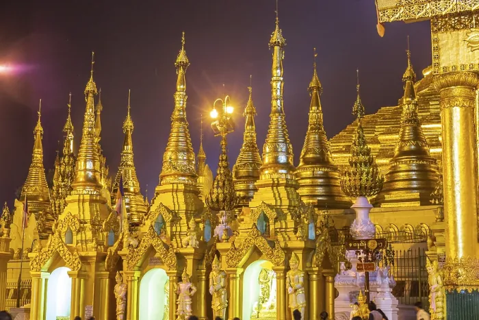 Framed Print : Shwedagon pagoda late at night