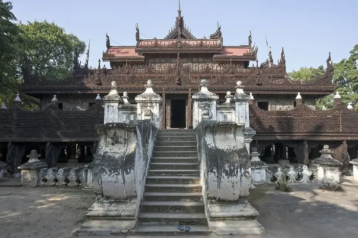 Framed Print : Shwenandaw Monastery, Mandalay