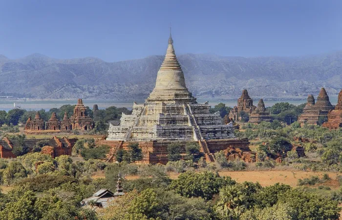 Framed Print : Shwesandaw Temple and many small temples