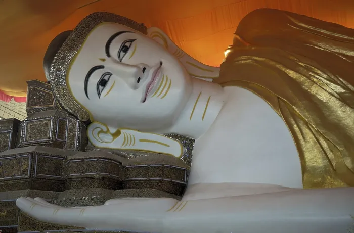 Framed Print : Shwethalyaung Buddha, reclining Buddha