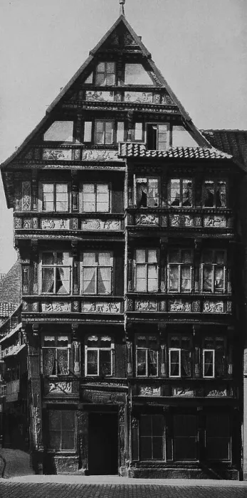 Framed Print : Simsonhaus house in Hildesheim Framed Print : Simsonhaus house in Hildesheim