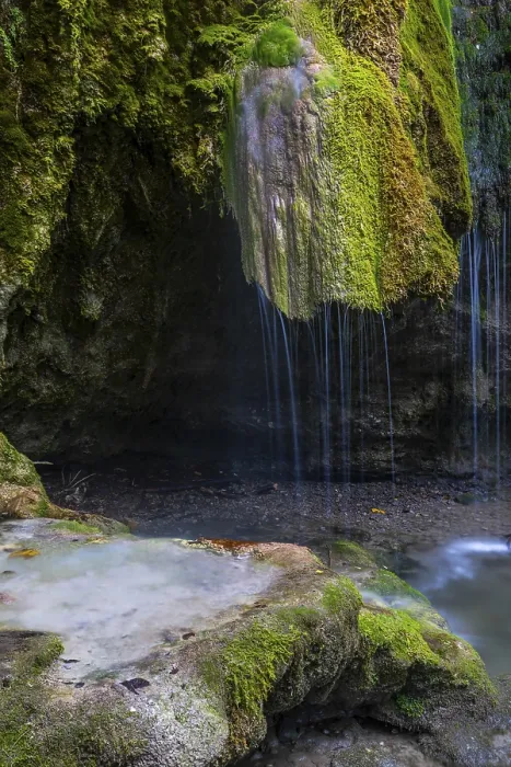 Framed Print : Sinterstein with mosses, Hinanger waterfalls Framed Print : Sinterstein with mosses, Hinanger waterfalls