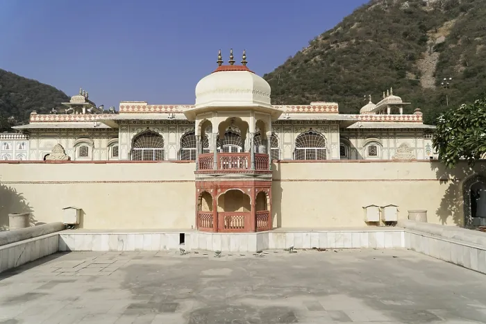 Framed Print : Sisodia Rani Ka Bagh Palace, Jaipur
