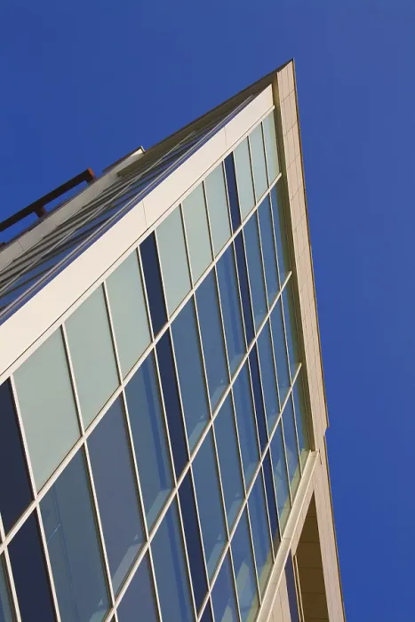 Framed Print : Skyscraper looking in the sky