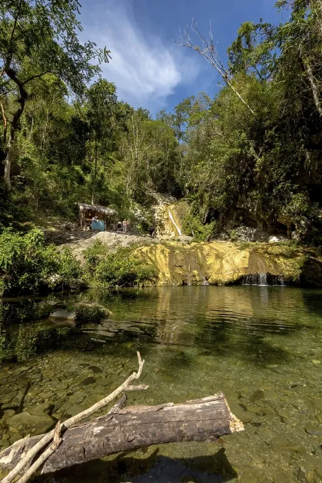 Framed Print : Small bathing lake in the Valle de los Ingenios with tourists