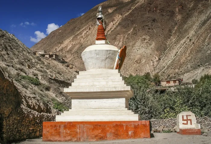 Framed Print : Small buddhist stupa in the mountains in Yunnan province
