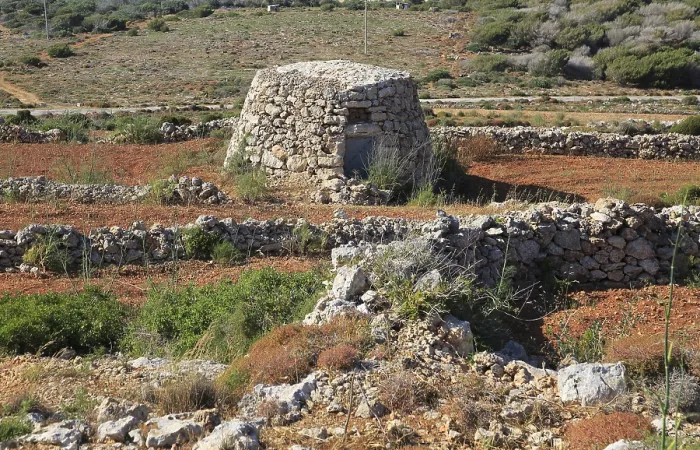 Framed Print : Small stone farm building in fields near Mellieha Bay Framed Print : Small stone farm building in fields near Mellieha Bay