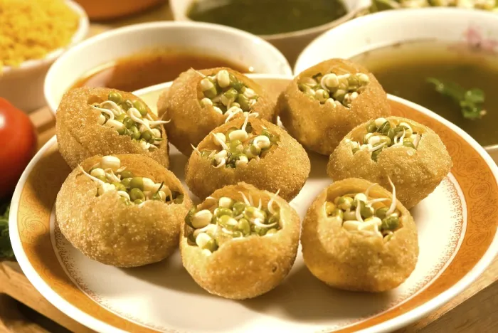 Framed Print : Snacks, pani puri decorated with sprouted mung served in plate
