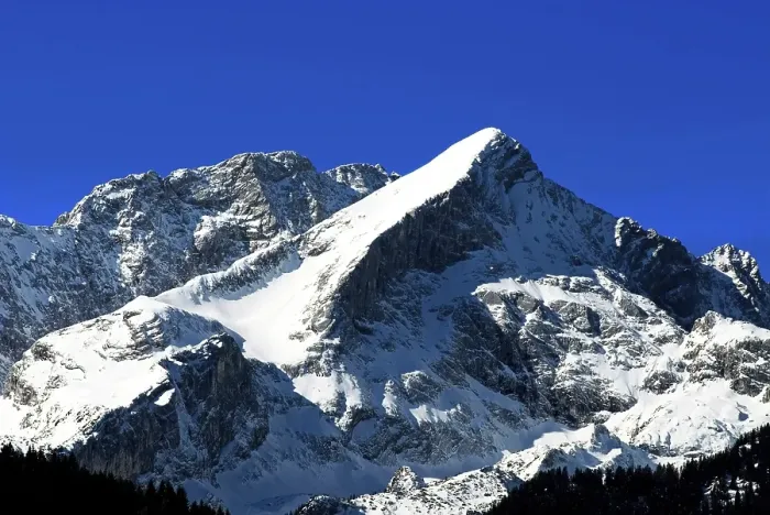 Framed Print : The snow-covered Alpspitze in spring