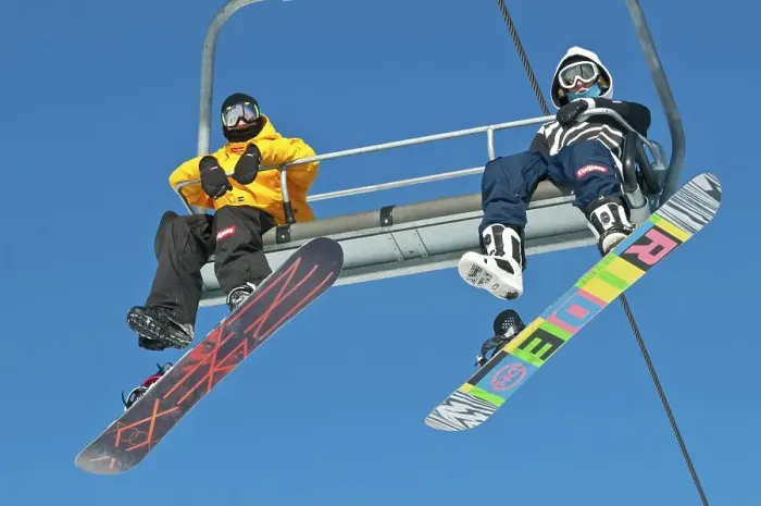 Framed Print : Snowboarders on a ski lift, Canada Olympic Park