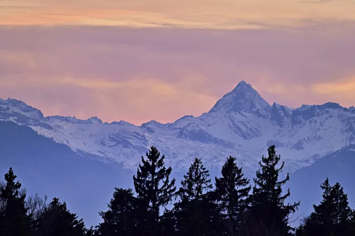 Framed Print : Snowy Ritzlihorn in evening light Framed Print : Snowy Ritzlihorn in evening light