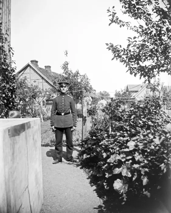 Framed Print : Soldier in uniform posing for the photo