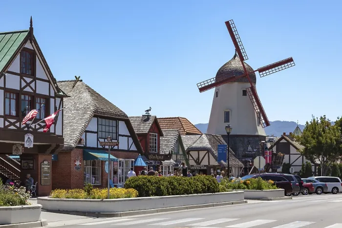 Framed Print : SOLVANG, CALIFORNIA, USA - AUGUST 9 : Main street in Solvang
