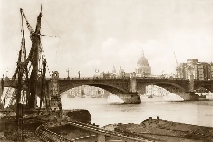 Framed Print : The Southwark Bridge, London, UK, ca 1920
