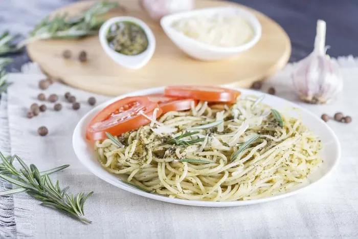 Framed Print : Spaghetti pasta with pesto sauce
