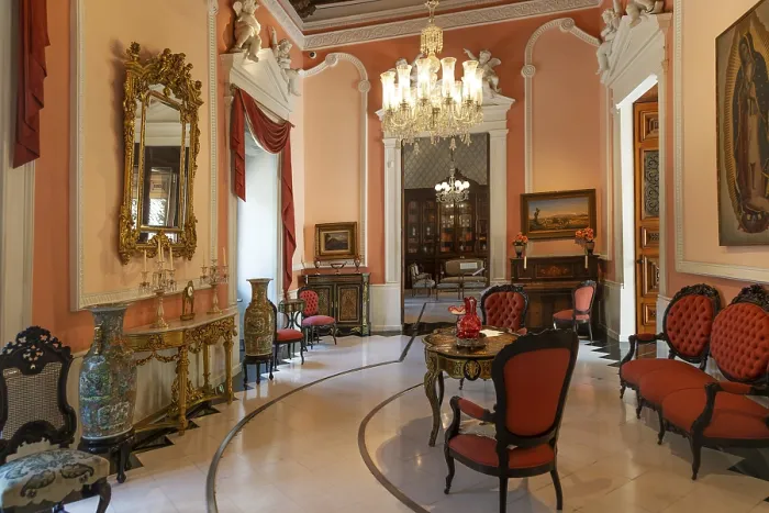 Framed Print : Spanish colonial interior of palace of Casa de Montejo