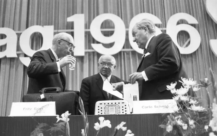 Framed Print : The SPD Party Congress of 1-5-6