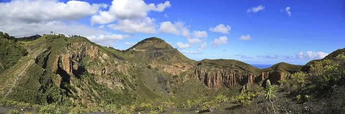 Framed Print : Spectacular view of Bandama Crater with blue sky Framed Print : Spectacular view of Bandama Crater with blue sky
