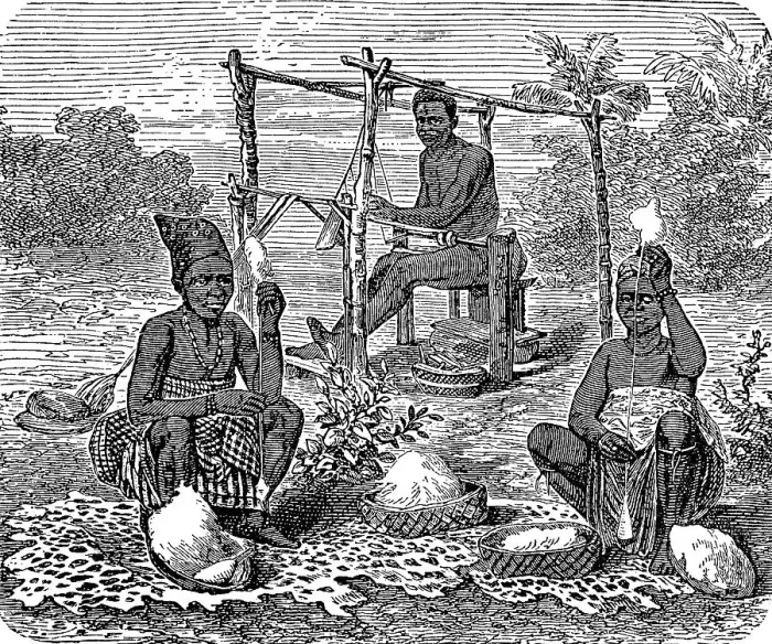 Framed Print : Spinning and weaving woman from the Ashanti tribe Framed Print : Spinning and weaving woman from the Ashanti tribe