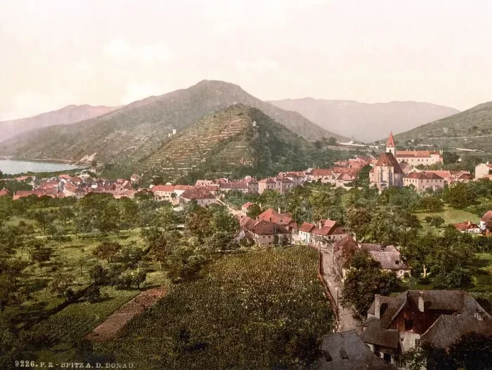 Framed Print : Spitz, a municipality in the Wachau