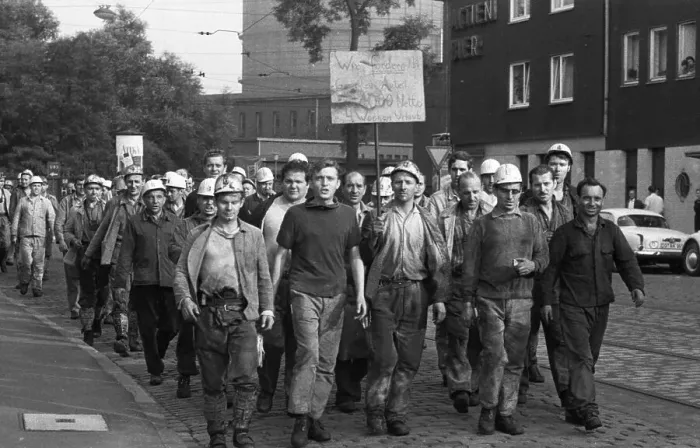 Framed Print : The spontaneous strike, here on 10 September 1969 by the miners of the Minister Stein colliery