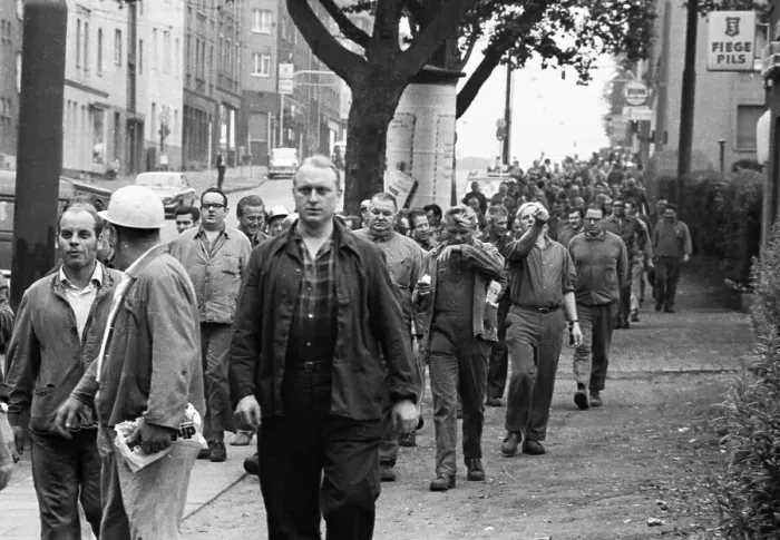 Framed Print : With a spontaneous strike on 15 August 1972 at the Friedr