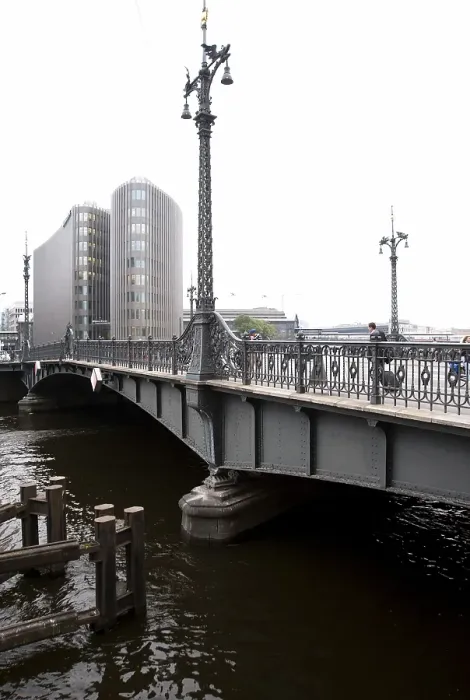 Framed Print : Spree Bridge, Friedrichstrasse Framed Print : Spree Bridge, Friedrichstrasse