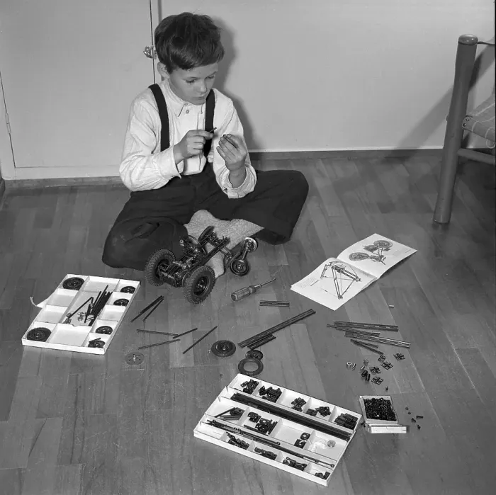 Framed Print : In the spring of 1952, the Swedish artist Mark Sylwan presented a mechanical construction box, called FAC, at the Technical Museum in Stockholm
